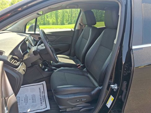 Used 2022 Buick Encore Preferred w/ Safety Package AWD/4WD image 13