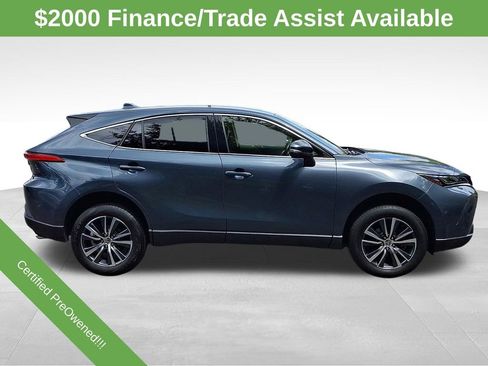 Used 2022 Toyota Venza LE AWD/4WD image 7