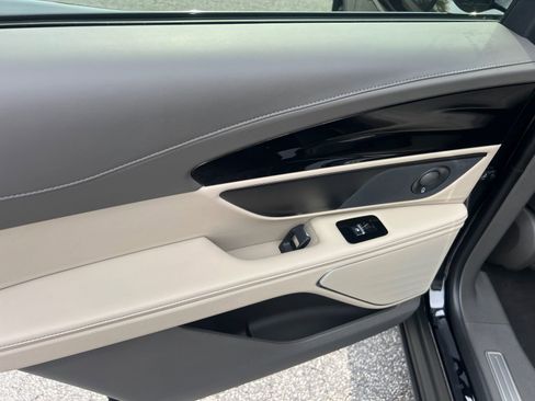 Used 2024 Lincoln Nautilus Premier w/ Equipment Group 102A image 23