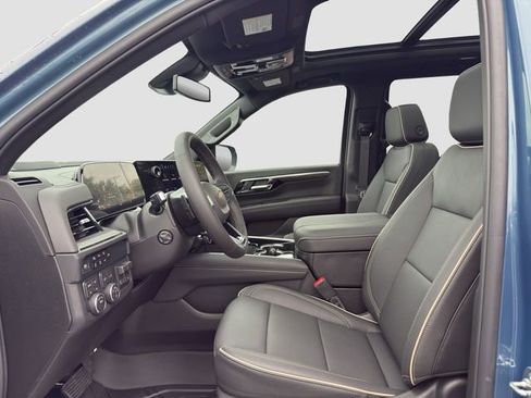 New 2026 Chevrolet Tahoe Premier w/ Sun And Tow Package AWD/4WD image 9