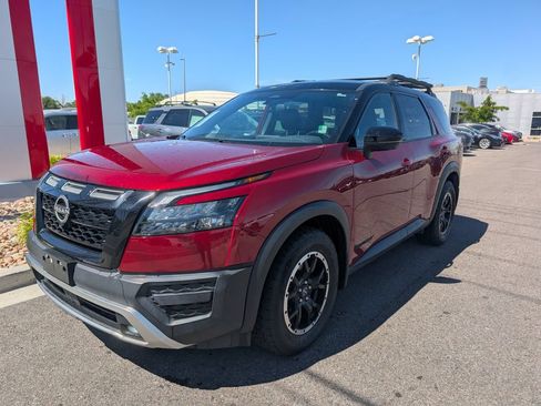 Used 2023 Nissan Pathfinder Rock Creek AWD/4WD image 3