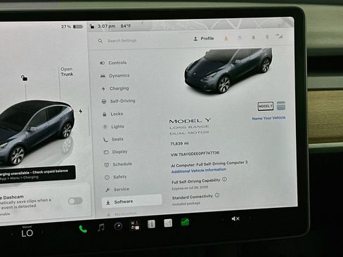 Used 2023 Tesla Model Y Long Range AWD/4WD image 18