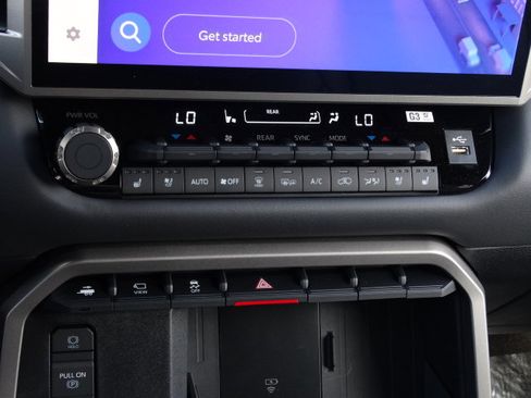 New 2026 Toyota Sequoia Platinum AWD/4WD image 22