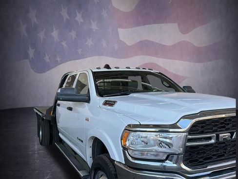 Used 2022 RAM 3500 Tradesman w/ Chrome Appearance Group image 6