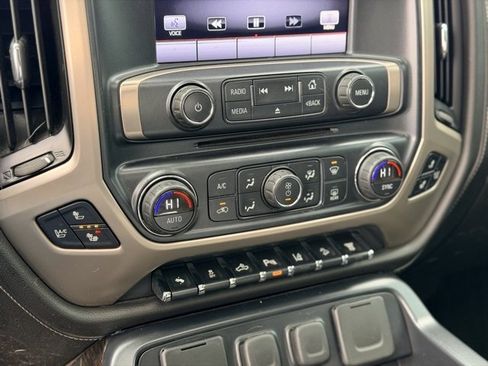 Used 2015 GMC Sierra 2500 Denali w/ Duramax Plus Package image 14