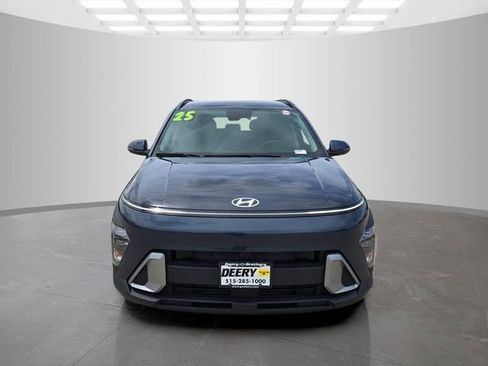 Used 2025 Hyundai Kona SEL AWD/4WD image 3