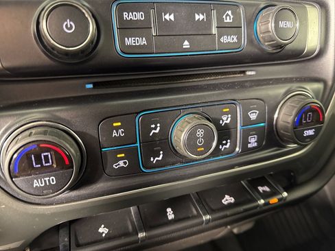 Used 2018 Chevrolet Silverado 1500 LT w/ All Star Edition image 18