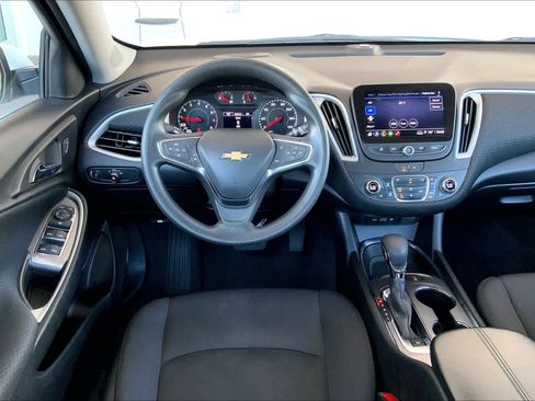 Used 2024 Chevrolet Malibu LT FWD image 6