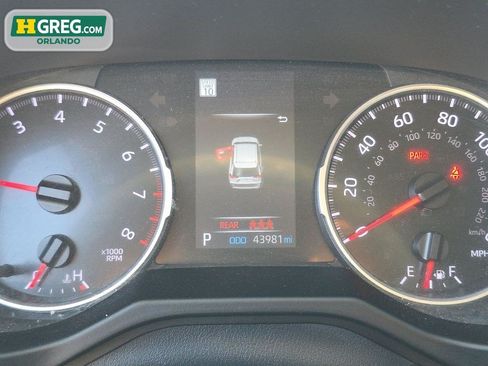 Used 2022 Toyota RAV4 LE FWD image 14
