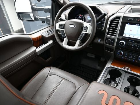 Used 2017 Ford F350 King Ranch w/ King Ranch Ultimate Package AWD/4WD image 24