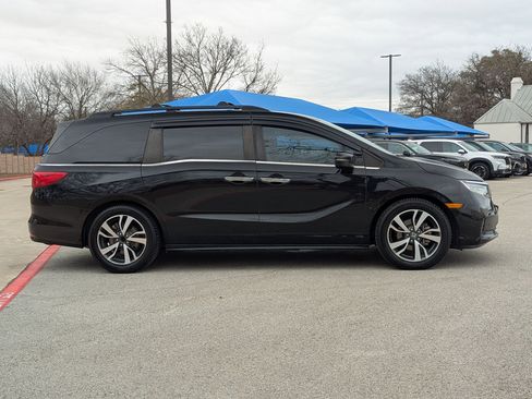 Used 2021 Honda Odyssey Touring image 3