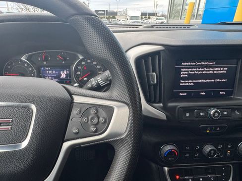 Used 2022 GMC Terrain SLE image 20