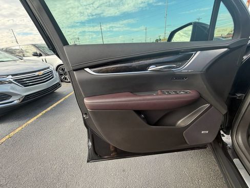 Used 2024 Cadillac XT6 Premium Luxury image 9