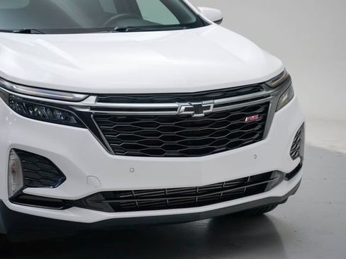 Used 2022 Chevrolet Equinox RS FWD image 17
