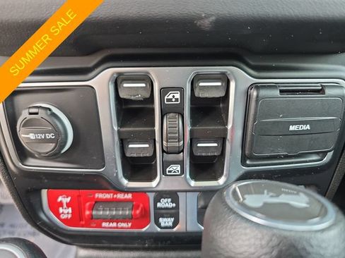 Certified 2024 Jeep Wrangler Unlimited Rubicon AWD/4WD image 16