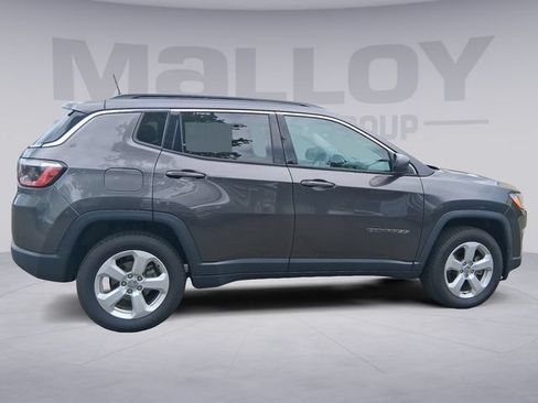 Used 2021 Jeep Compass Latitude w/ Sun and Sound Group AWD/4WD image 6