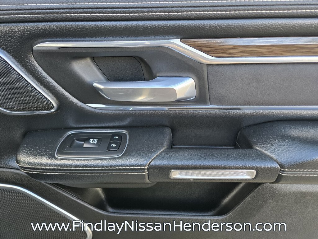 Used 2019 RAM 1500 Laramie AWD/4WD image 18