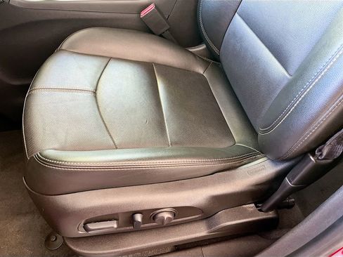 Used 2024 Chevrolet Equinox Premier AWD/4WD image 19