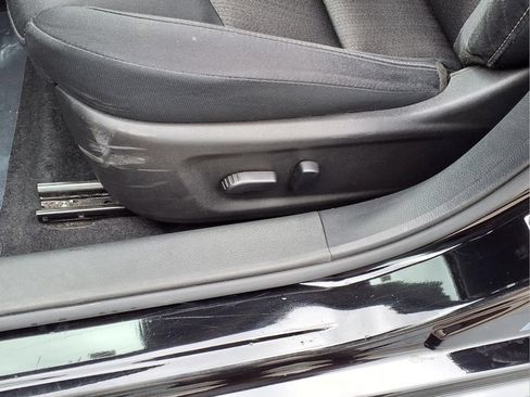 Used 2025 Nissan Altima 2.5 SV FWD image 22
