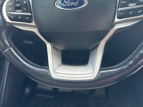 Used 2020 Ford Explorer XLT w/ Equipment Group 202A RWD image 22