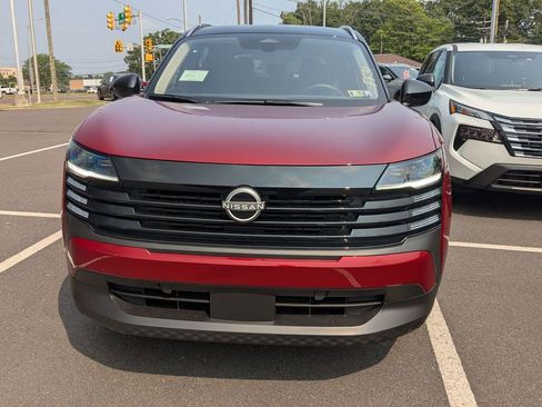 New 2025 Nissan Kicks SV w/ SV Premium Package image 2