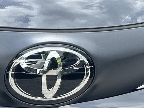 Used 2026 Toyota Sienna LE FWD image 11