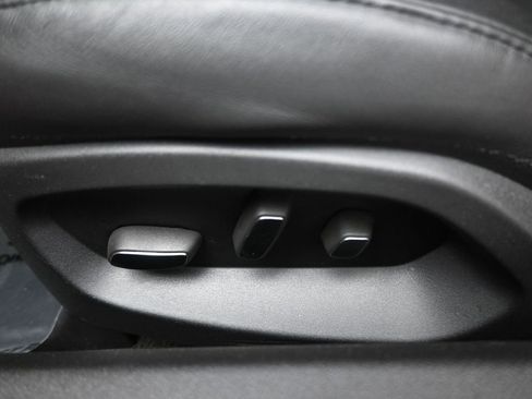 Used 2016 Chevrolet Corvette Z06 w/ 3LZ Preferred Equipment Group RWD image 10