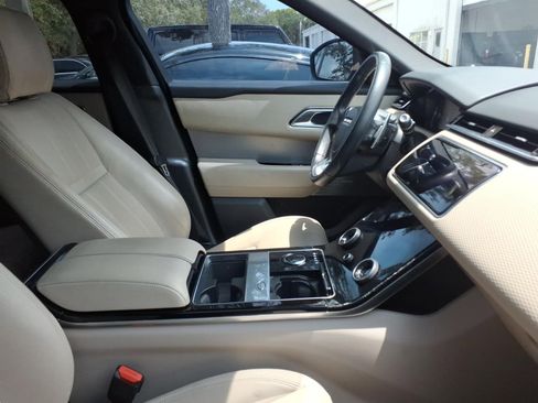 Used 2020 Land Rover Range Rover Velar R-Dynamic S AWD/4WD image 13