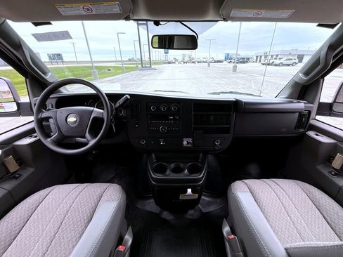 New 2026 Chevrolet Express 3500 Extended RWD image 13