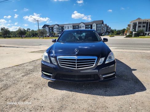 Used 2013 Mercedes-Benz E 350 Sedan image 3