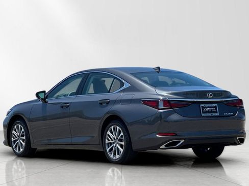 Certified 2025 Lexus ES 350 w/ Accessory Package (Z2) FWD image 4