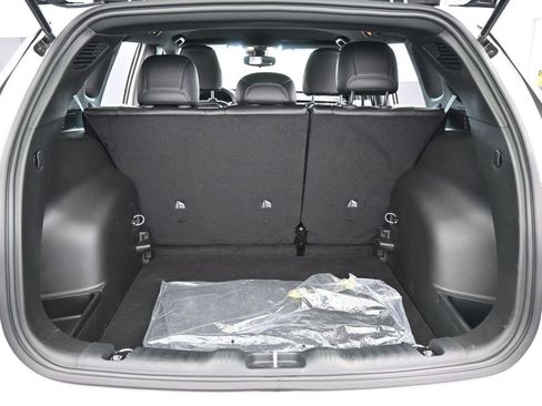 New 2026 Jeep Compass Latitude image 34