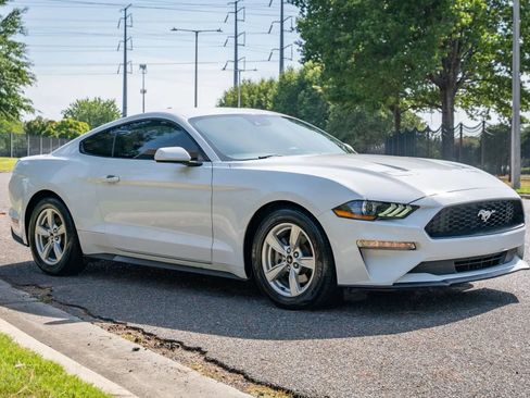 Used 2022 Ford Mustang Coupe RWD image 4