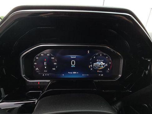 Used 2026 Chevrolet Silverado 3500 LT w/ Convenience Package AWD/4WD image 17