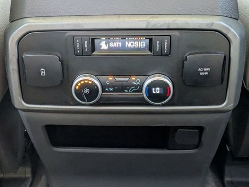 Used 2020 Ford Expedition XLT w/ Equipment Group 202A RWD image 23