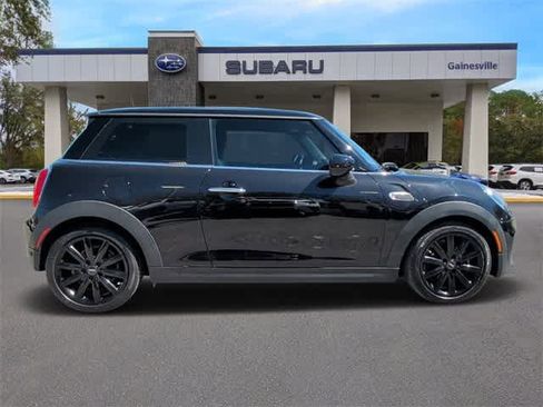 Used 2020 MINI Cooper 2-Door Hardtop image 6