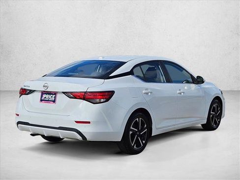 Used 2025 Nissan Sentra SV FWD image 5