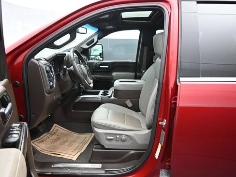 Used 2022 Chevrolet Silverado 3500 LTZ w/ LTZ Convenience Package AWD/4WD image 10