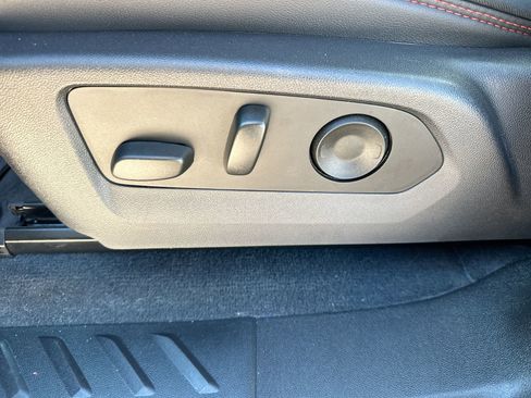 Used 2024 GMC Canyon AT4X w/ AT4X AEV Edition image 12