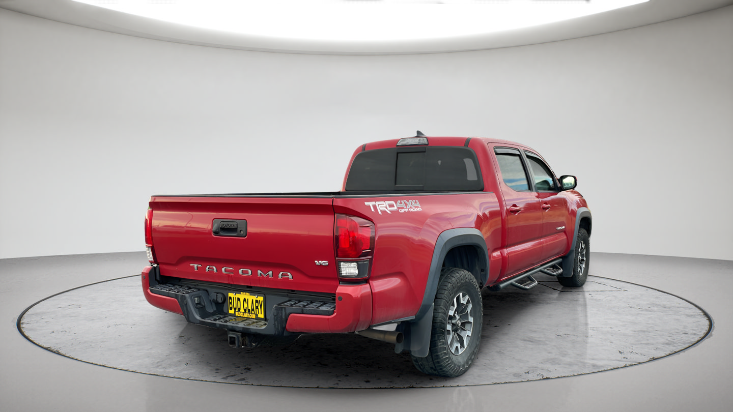 Used 2018 Toyota Tacoma TRD Off-Road w/ Technology Package AWD/4WD image 5