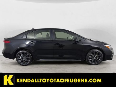 Used 2026 Toyota Corolla XSE FWD image 4