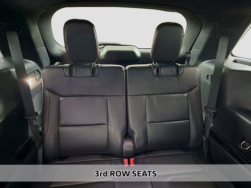 Used 2023 Ford Explorer ST-Line image 8