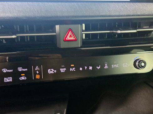 Used 2024 Kia EV6 Wind image 24