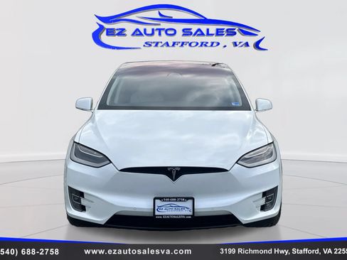 Used 2018 Tesla Model X 75D AWD/4WD image 2