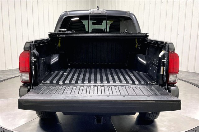 Certified 2022 Toyota Tacoma SR5 w/ Technology Package AWD/4WD image 34