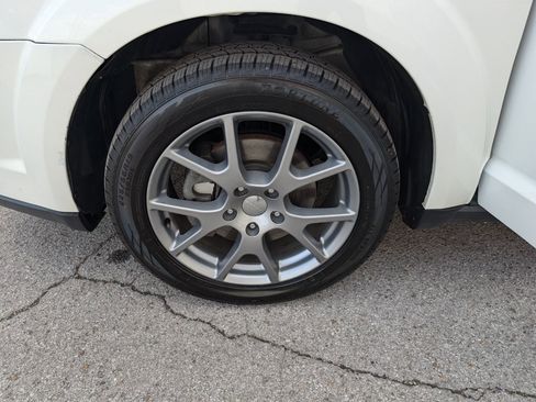 Used 2018 Dodge Journey GT image 27