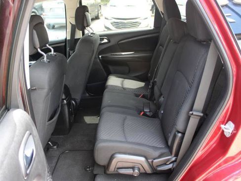 Used 2011 Dodge Journey Mainstreet FWD image 12