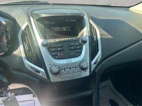 Used 2017 GMC Terrain SLE FWD image 23