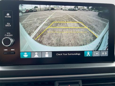 Used 2025 Honda Pilot EX-L image 14