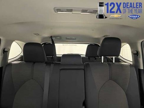 Used 2024 Toyota Highlander LE AWD/4WD image 12